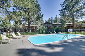 Mammoth Lakes Vacation Rental: 1 Mi to Ski Area!