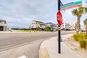 Steps to Ocean: North Myrtle Beach Condo w/ Porch!