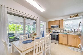 Hot Tub & Gas Grill: Port Richey Retreat