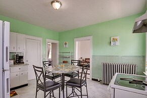 Convenient Jennings Apartment, 12 Mi to St Louis!