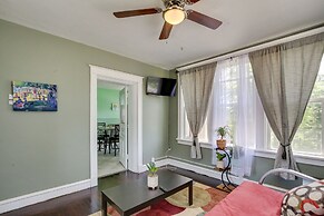 Convenient Jennings Apartment, 12 Mi to St Louis!