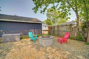 Pet-friendly Villas Vacation Rental: Walk to Bay