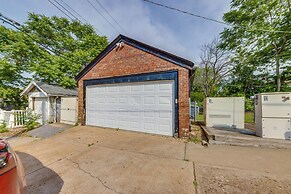 St Louis Vacation Rental ~ 10 Mi to Downtown!
