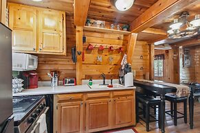 Near Trails: Forest Lake Retreat w/ Backyard Oasis