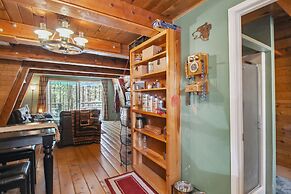 Near Trails: Forest Lake Retreat w/ Backyard Oasis