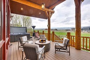 Beautiful Granby Rental w/ Hot Tub, Mountain Views