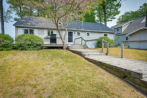 Vibrant Waterfront Vacation Rental on Lake Huron!