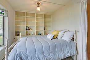Vibrant Waterfront Vacation Rental on Lake Huron!