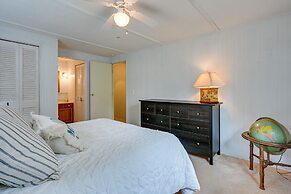 Vibrant Waterfront Vacation Rental on Lake Huron!