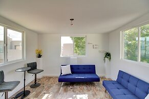 Albuquerque Home w/ Balcony ~ 7 Mi to Rio Grande!