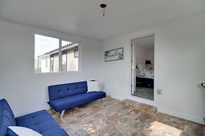 Albuquerque Home w/ Balcony ~ 7 Mi to Rio Grande!