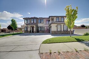 Albuquerque Home w/ Balcony ~ 7 Mi to Rio Grande!