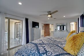 Albuquerque Home w/ Balcony ~ 7 Mi to Rio Grande!