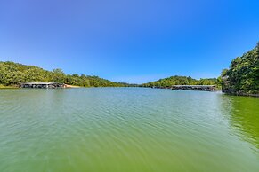 Table Rock Lake Vacation Rental With Swim Dock!
