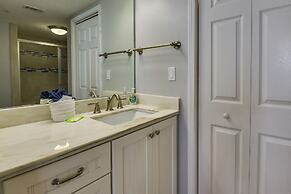 Fort Walton Beach Rental w/ Pool & Hot Tub Access