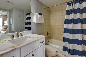 Fort Walton Beach Rental w/ Pool & Hot Tub Access