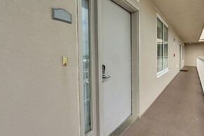 Fort Walton Beach Rental w/ Pool & Hot Tub Access