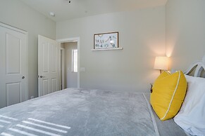 Luxe Surprise Home: Pool, Putting Green & Hot Tub!