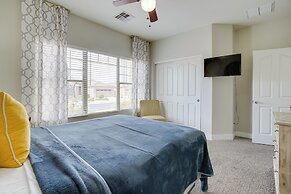 Luxe Surprise Home: Pool, Putting Green & Hot Tub!