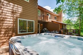 Family-friendly Frisco Townhome w/ Deck & Hot Tub!