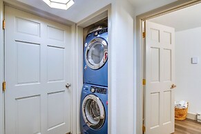 Hot Tub & Deck: Family-friendly Frisco Townhome!