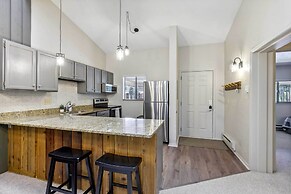 Cozy Winter Park Condo: Bike, Ski, & Hike!