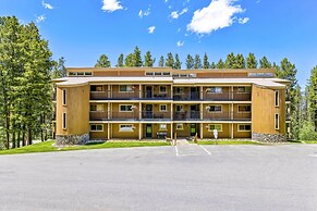 Cozy Winter Park Condo: Bike, Ski, & Hike!