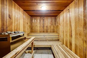 Inviting Keystone Condo Rental w/ Private Balcony!