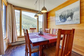 Inviting Keystone Condo Rental w/ Private Balcony!