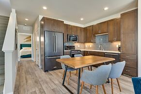 Fraser Vacation Rental - Shuttle to Winter Park!