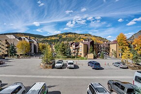 Walk to Ski Lift + Hot Tub: Copper Mountain Condo