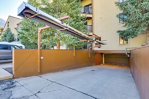 Walk to Ski Lift + Hot Tub: Copper Mountain Condo