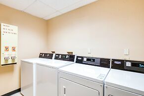 Walk to Ski Lift + Hot Tub: Copper Mountain Condo