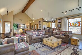 Hot Tub & Mtn Views: Keystone Getaway!