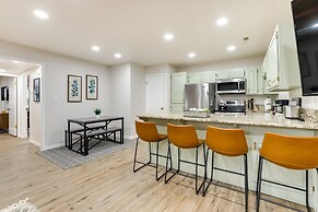 Modern Condo in St George's Sports Village