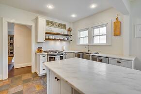 Charming Louisville Retreat w/ Patio & Fireplace!