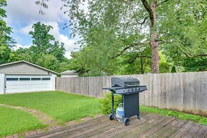 Charming Louisville Retreat w/ Patio & Fireplace!