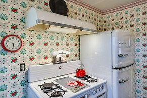 Retro-style Home in Ruston: Walkable Location!