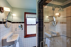 Retro-style Home in Ruston: Walkable Location!