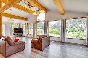 Stunning Ouray Escape w/ Panoramic Mountain Views!