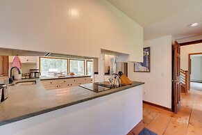 Mendon Home w/ Hot Tub, Fire Pit & Near Skiing!