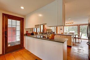 Mendon Home w/ Hot Tub, Fire Pit & Near Skiing!