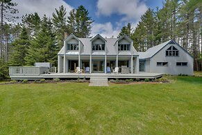 Mendon Home w/ Hot Tub, Fire Pit & Near Skiing!