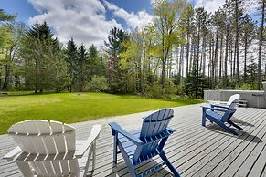 Mendon Home w/ Hot Tub, Fire Pit & Near Skiing!