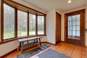 Mendon Home w/ Hot Tub, Fire Pit & Near Skiing!