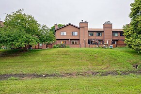 Charming Lafayette Getaway With Fireplace!