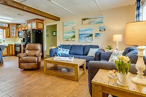 Tranquil Navarre Vacation Rental ~ 3 Mi to Beach