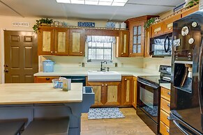 Tranquil Navarre Vacation Rental ~ 3 Mi to Beach