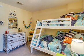 Tranquil Navarre Vacation Rental ~ 3 Mi to Beach