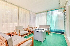 Fenced & Private Backyard: Navarre Retreat